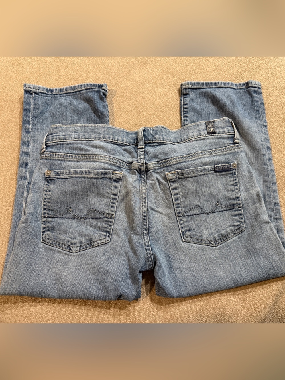 7 for all Mankind cropped light wash jeans - 26x20